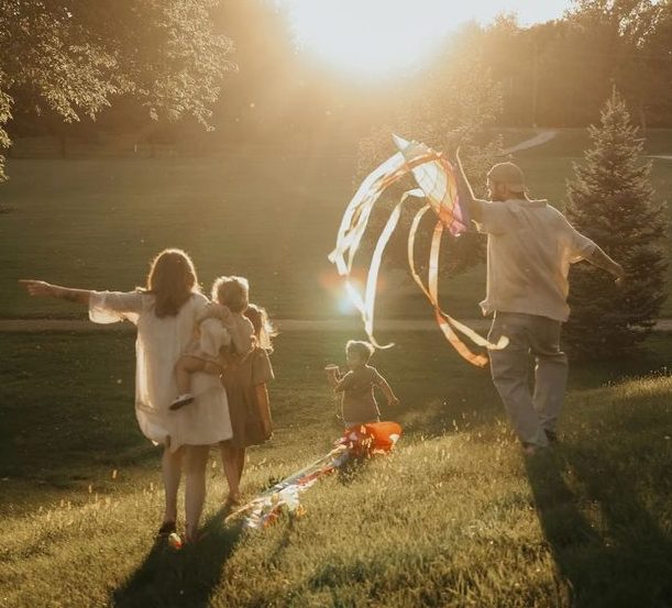 Ebeveyn Olarak Tutumlarımız Çocuklarımızın Kişiliğini Nasıl&nbsp;Etkiler?